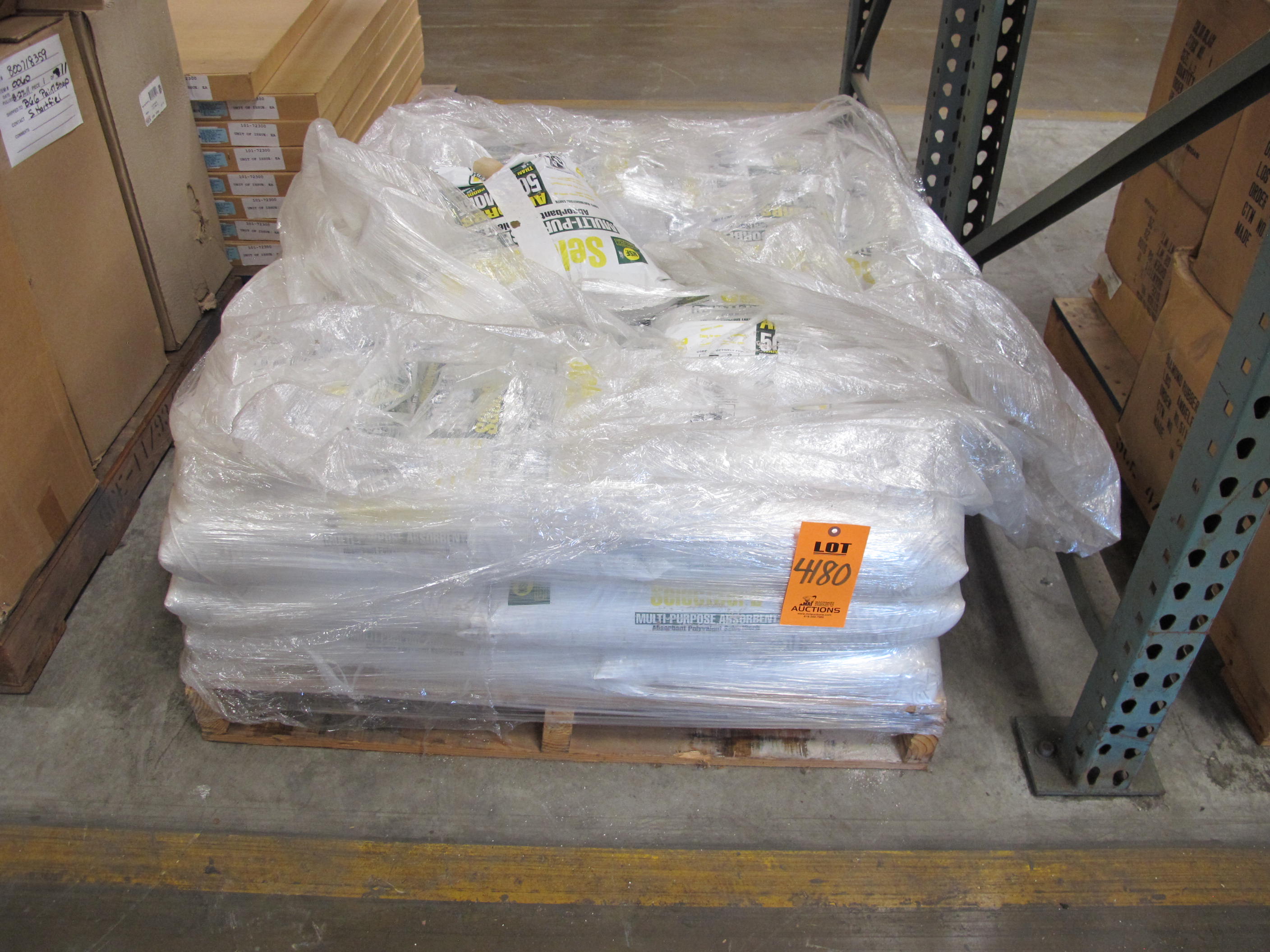 (12 25LB BAGS) SLECTSORB MULTI-PURPOSE ABSORBENT. LOADING & HANDLING FEE $15-4180